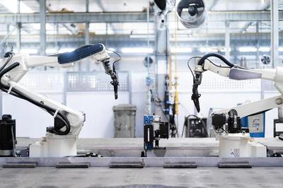 在新一轮科技革命背景下,中国在制造业产业逐步引入工业机器人