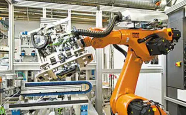 工业发展上机器人起到的作用